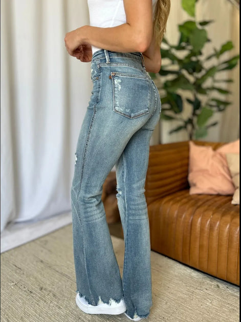 a50a25e3-03db-4052-bebd-edad4a595036-Max